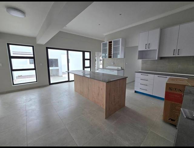3 BEDROOM HOUSE FOR SALE IN SHELLEY POINT